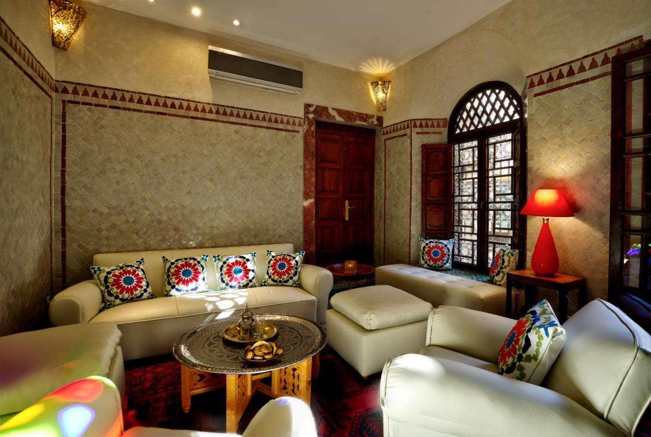 Riad Aventurine Marrakesh Bagian luar foto