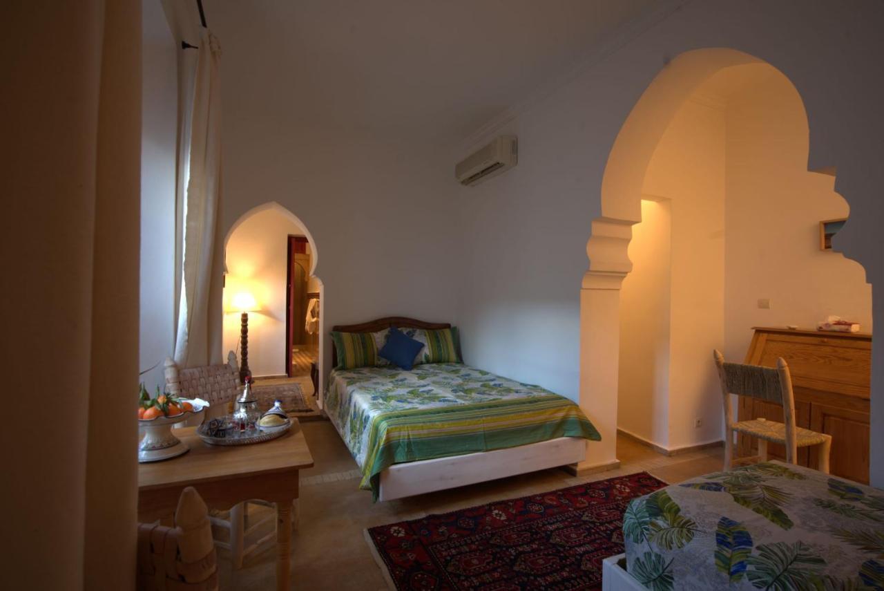 Riad Aventurine Marrakesh Bagian luar foto